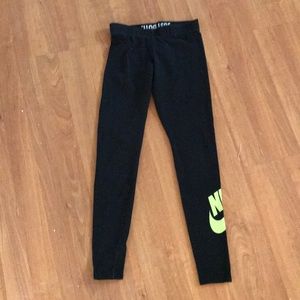 Nike leggings size small